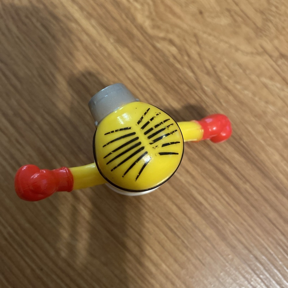 2019 Boxing Boxer Stuart 2" McDonald's Minion Figure Despicable Me Rise of Gru - Picture 4 of 5